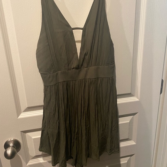 Stella Lagunitas Beach Green Romper L NWT - Picture 3 of 4